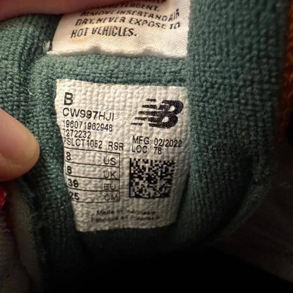 New Balance 997H Sneakers - Red, Orange, Green and Blue - Picture 10 of 11